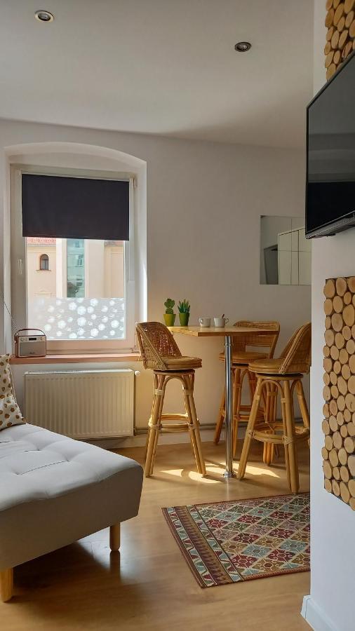 Minisowa Appartement Jedlina-Zdroj Buitenkant foto
