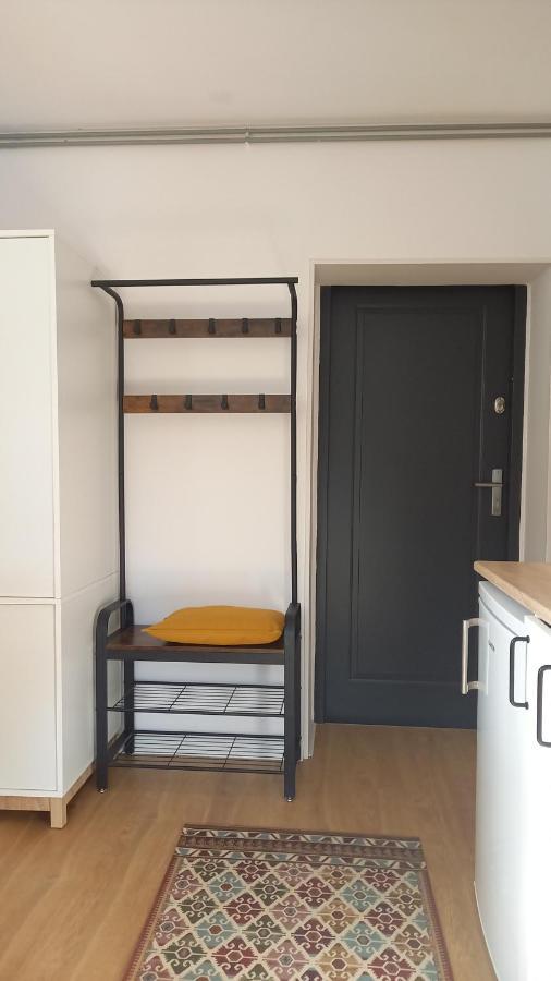 Minisowa Appartement Jedlina-Zdroj Buitenkant foto