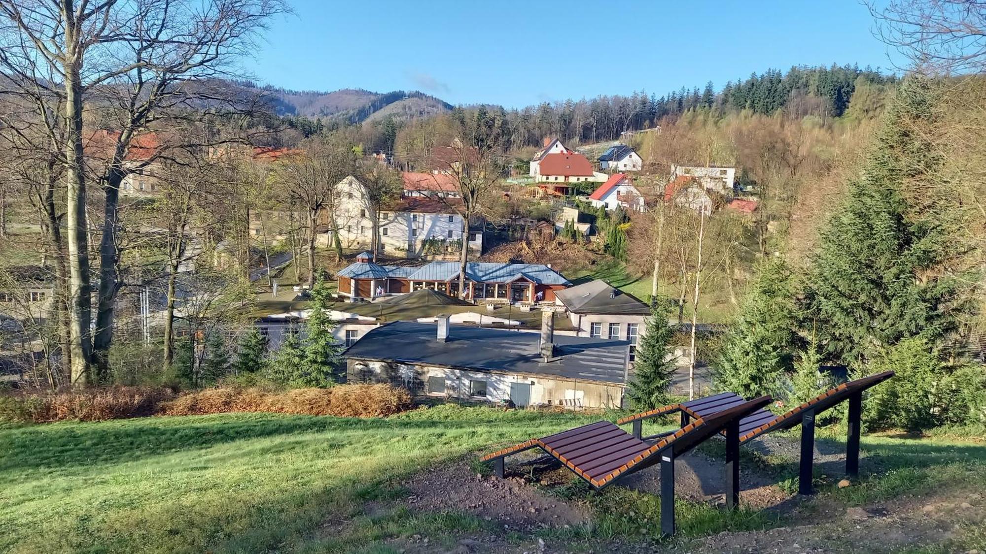 Minisowa Appartement Jedlina-Zdroj Buitenkant foto