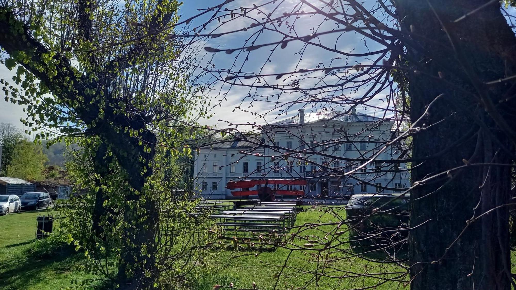 Minisowa Appartement Jedlina-Zdroj Buitenkant foto