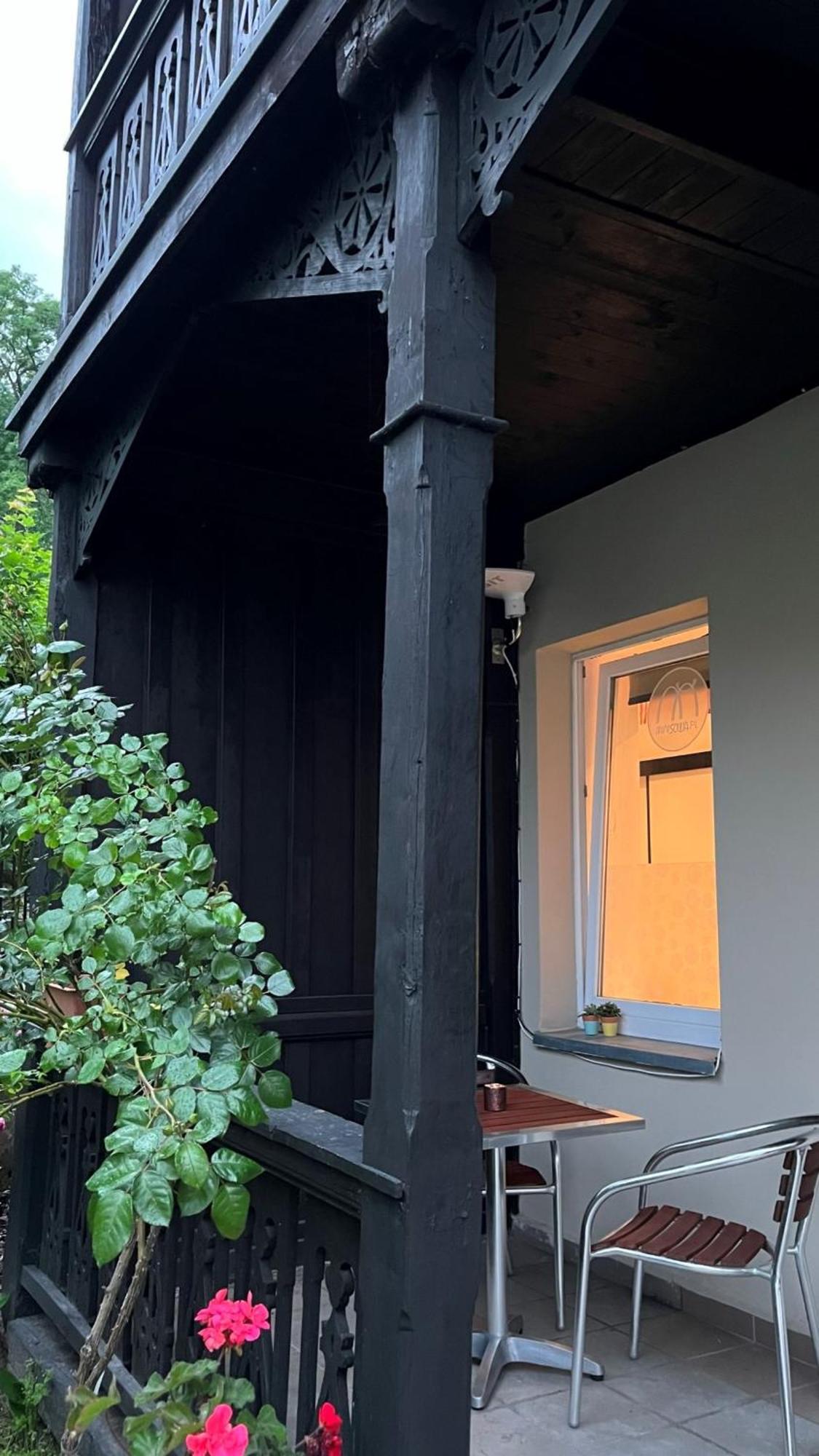 Minisowa Appartement Jedlina-Zdroj Buitenkant foto
